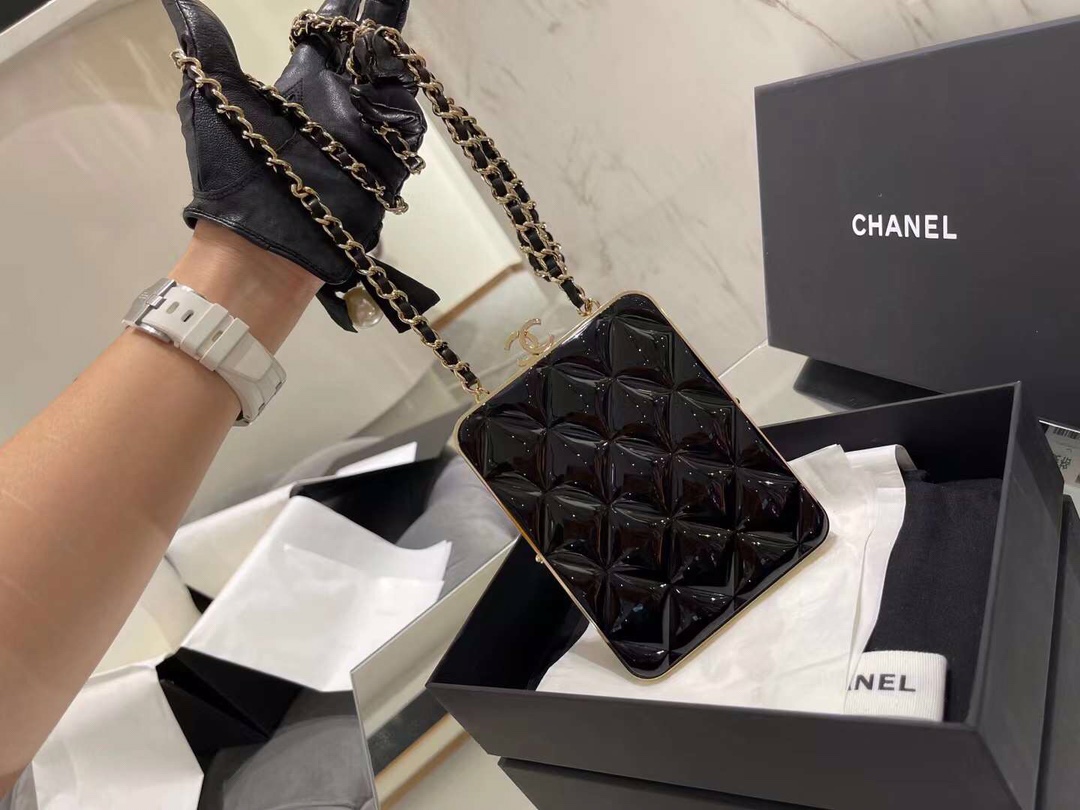 【P1580】香奈儿包包官网 Chanel新款菱格纹羊皮亚克力斜挎包链条小包 黑色