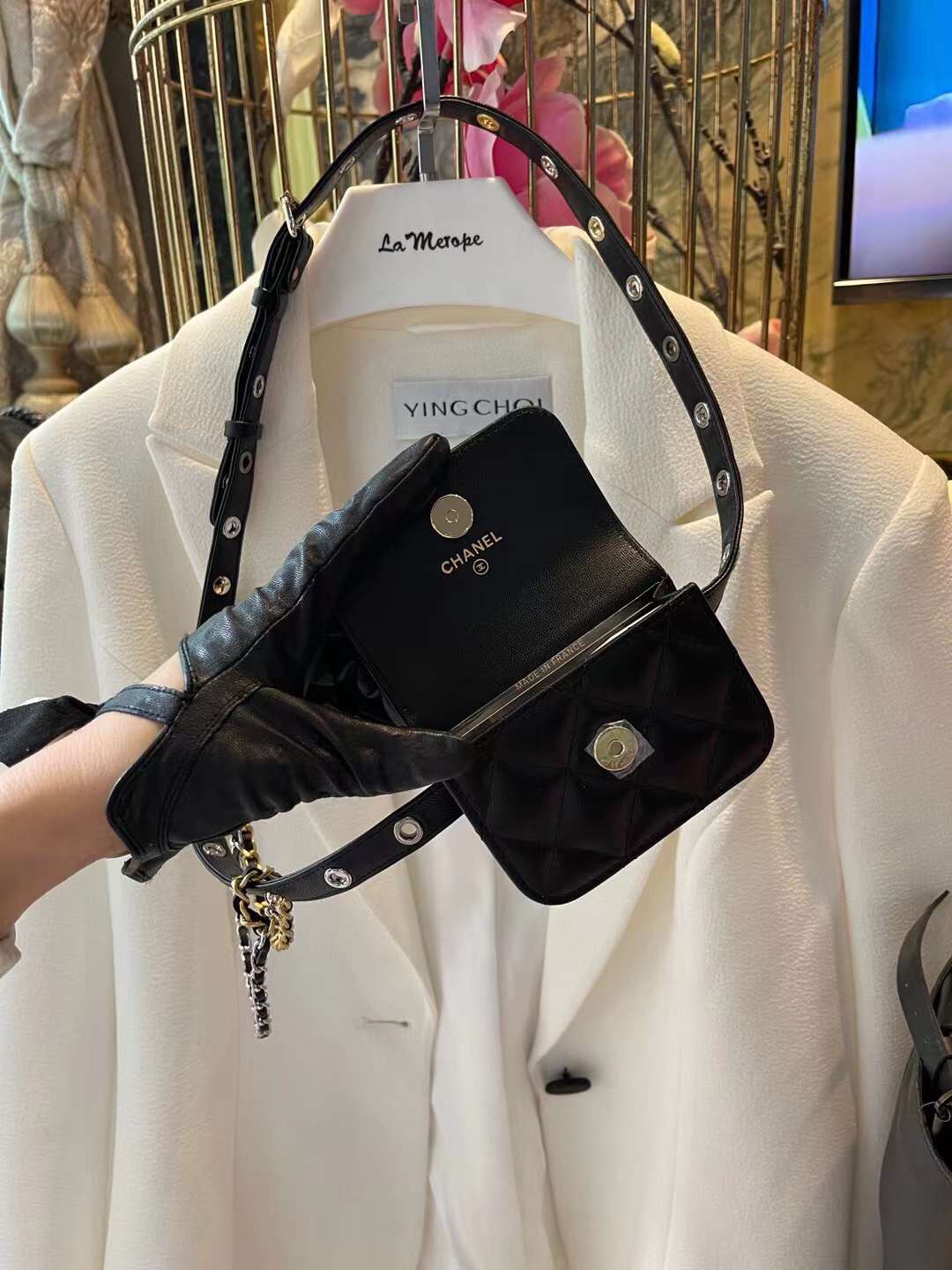 【P1020】广州包包批发 Chanel香奈儿新款黑色菱格链条腰包斜挎胸包