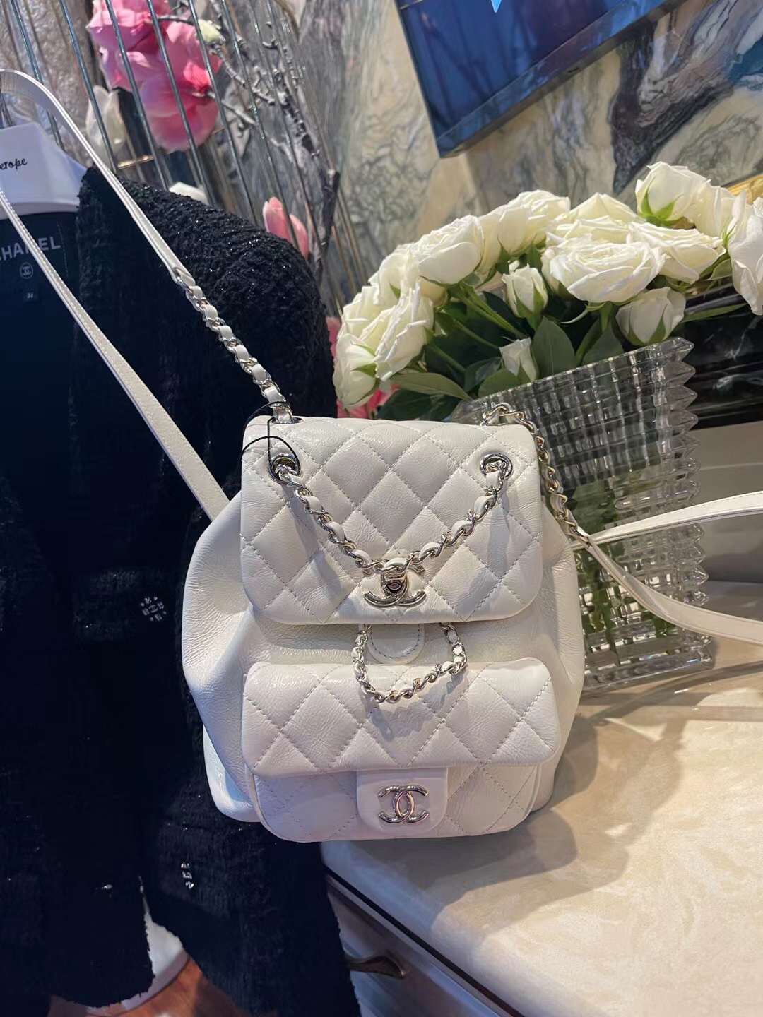 【P2180】Chanel包包官网 香奈儿22年新款菱格纹牛皮DUMA双肩背包 白色