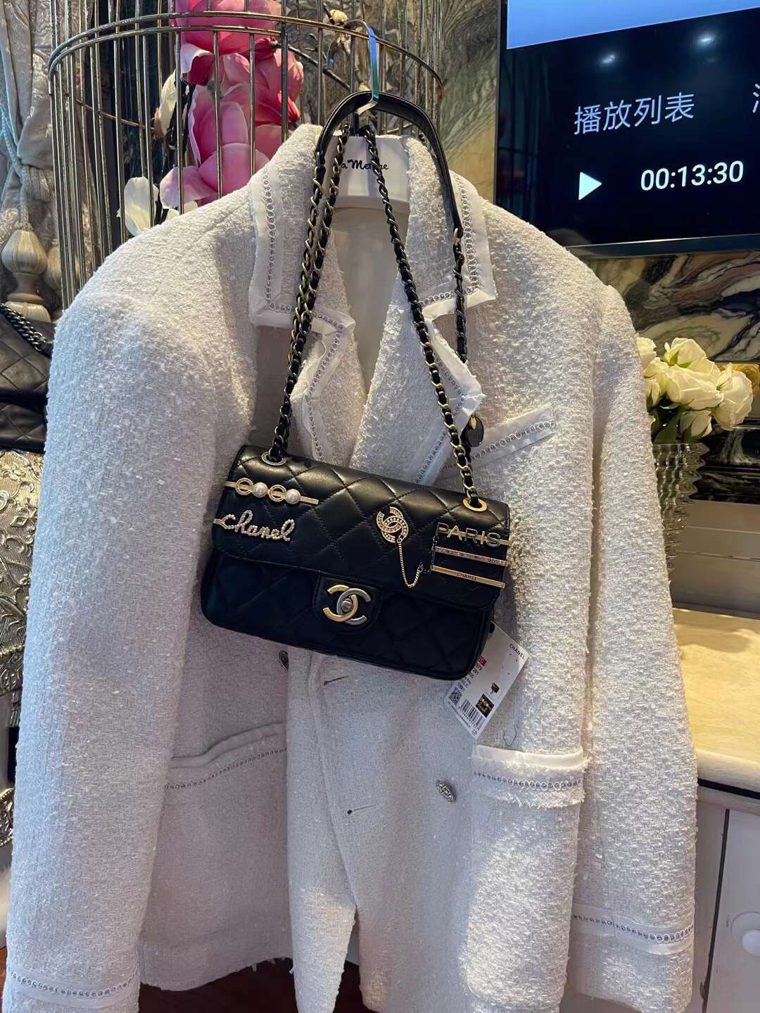 【P1920】香奈儿包包货源 Chanel2022年早春新款发卡徽章包菱格包22CM