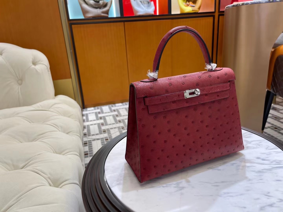 爱马仕凯莉包货源 Hermes Kelly25CM 酒红色进口鸵鸟皮 银扣