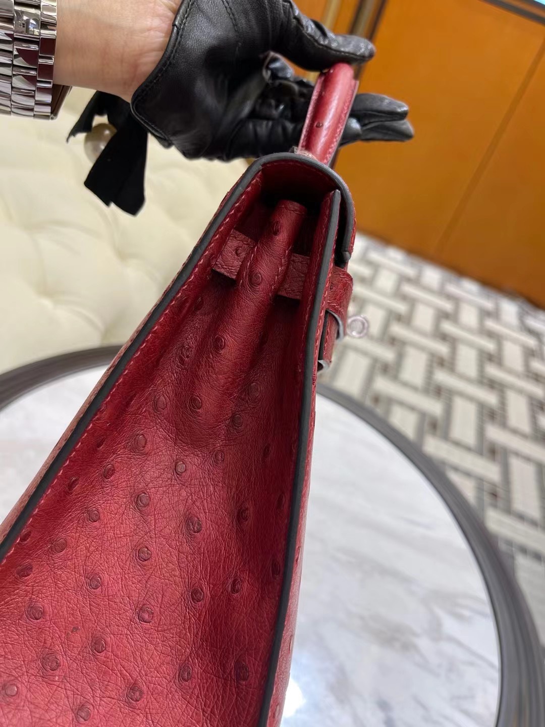 爱马仕凯莉包货源 Hermes Kelly25CM 酒红色进口鸵鸟皮 银扣