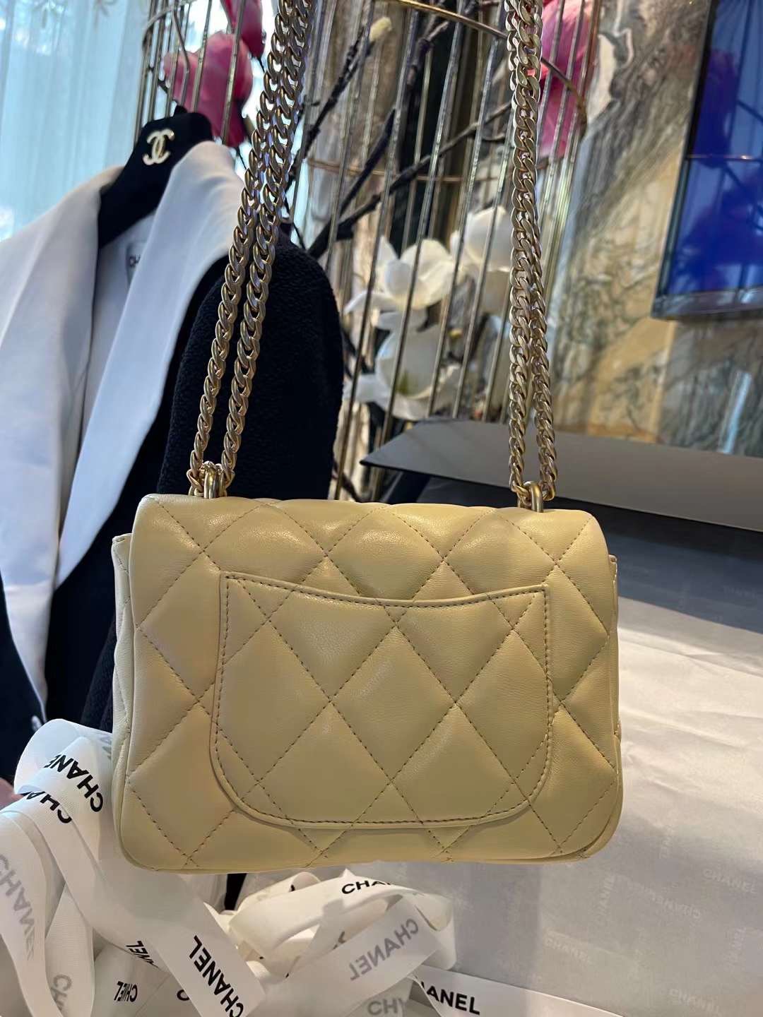 【P1580】香奈儿包包官网 Chanel新款黄色小羊皮珐琅扣链条方胖子