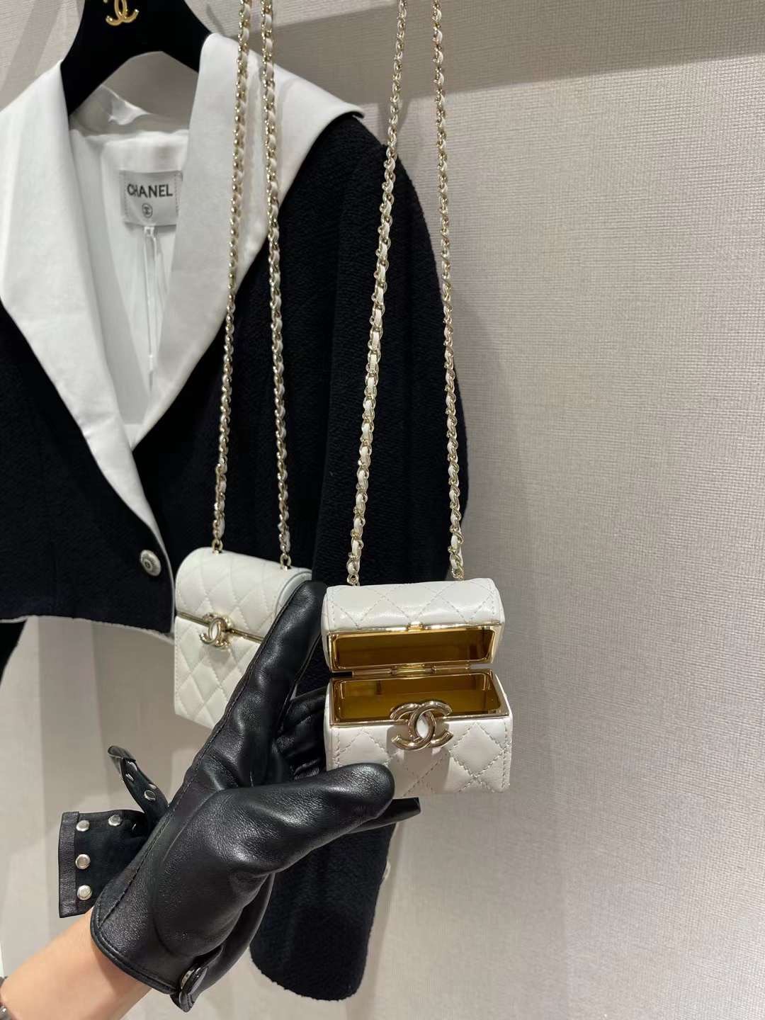 【P1170】Chanel新款包包 香奈儿进口羊皮春夏系列迷你盒子化妆包 白色