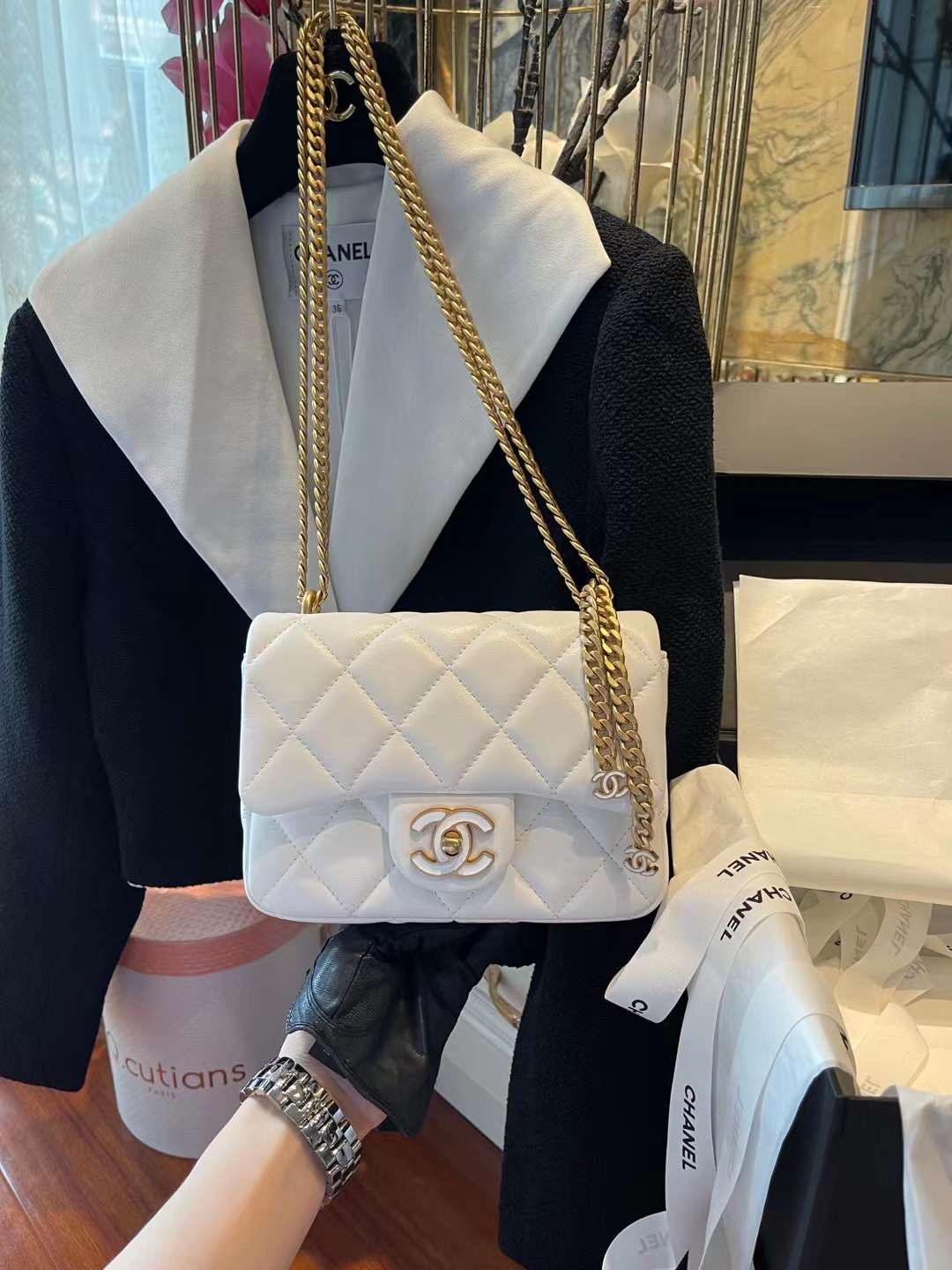 【P1580】香奈儿包包货源 Chanel22年新款珐琅扣羊皮方胖子链条斜挎包