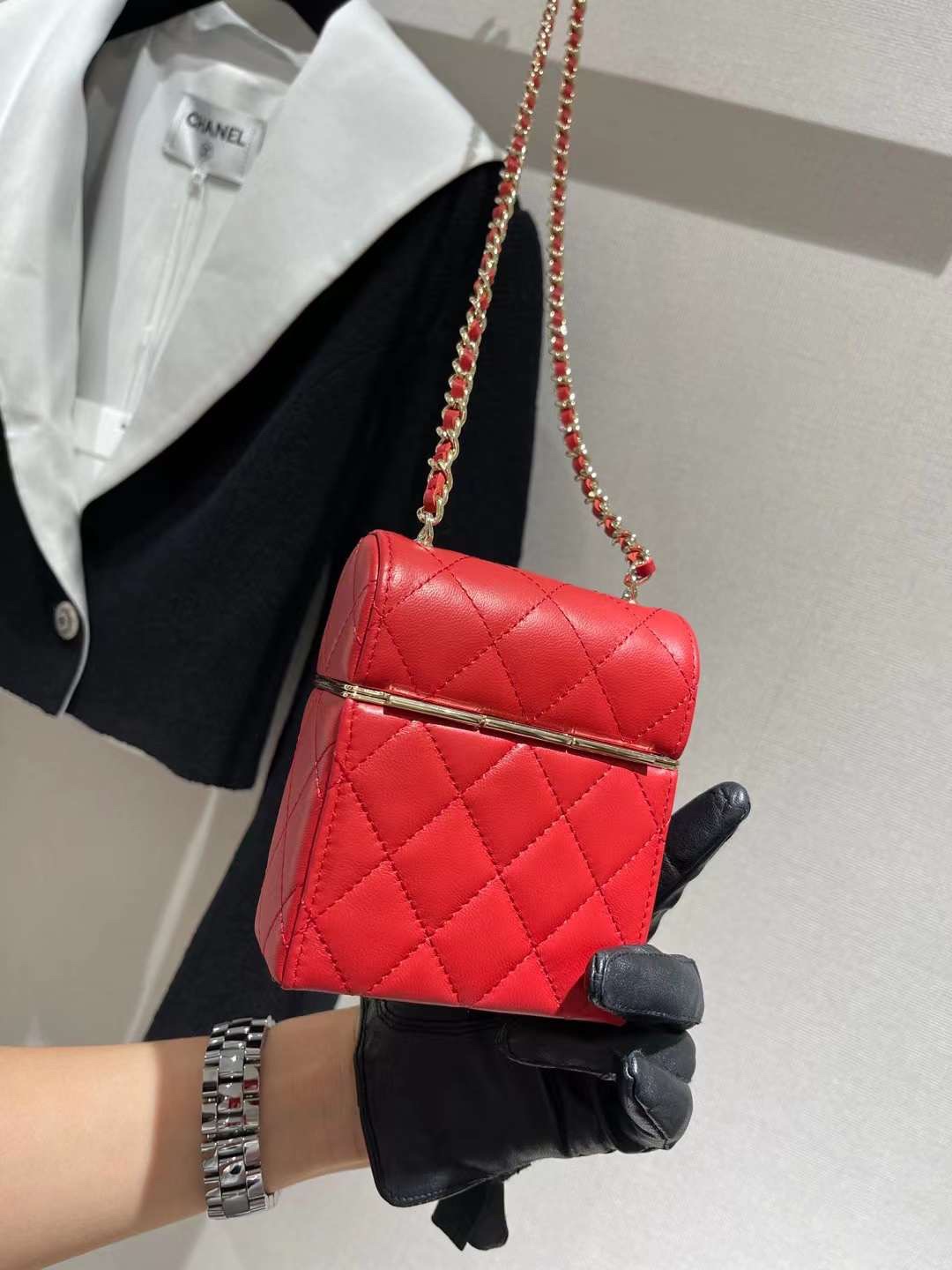 【P1580】Chanel包包官网 香奈儿22春夏系列大号化妆包烟盒包 红色