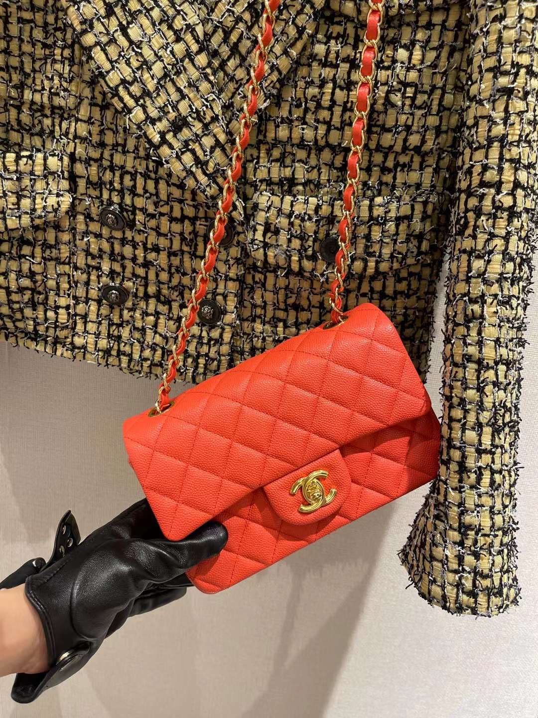 【P1880】香奈儿包包批发 Chanel CF20CM新色橙色鱼子酱皮链条斜挎包