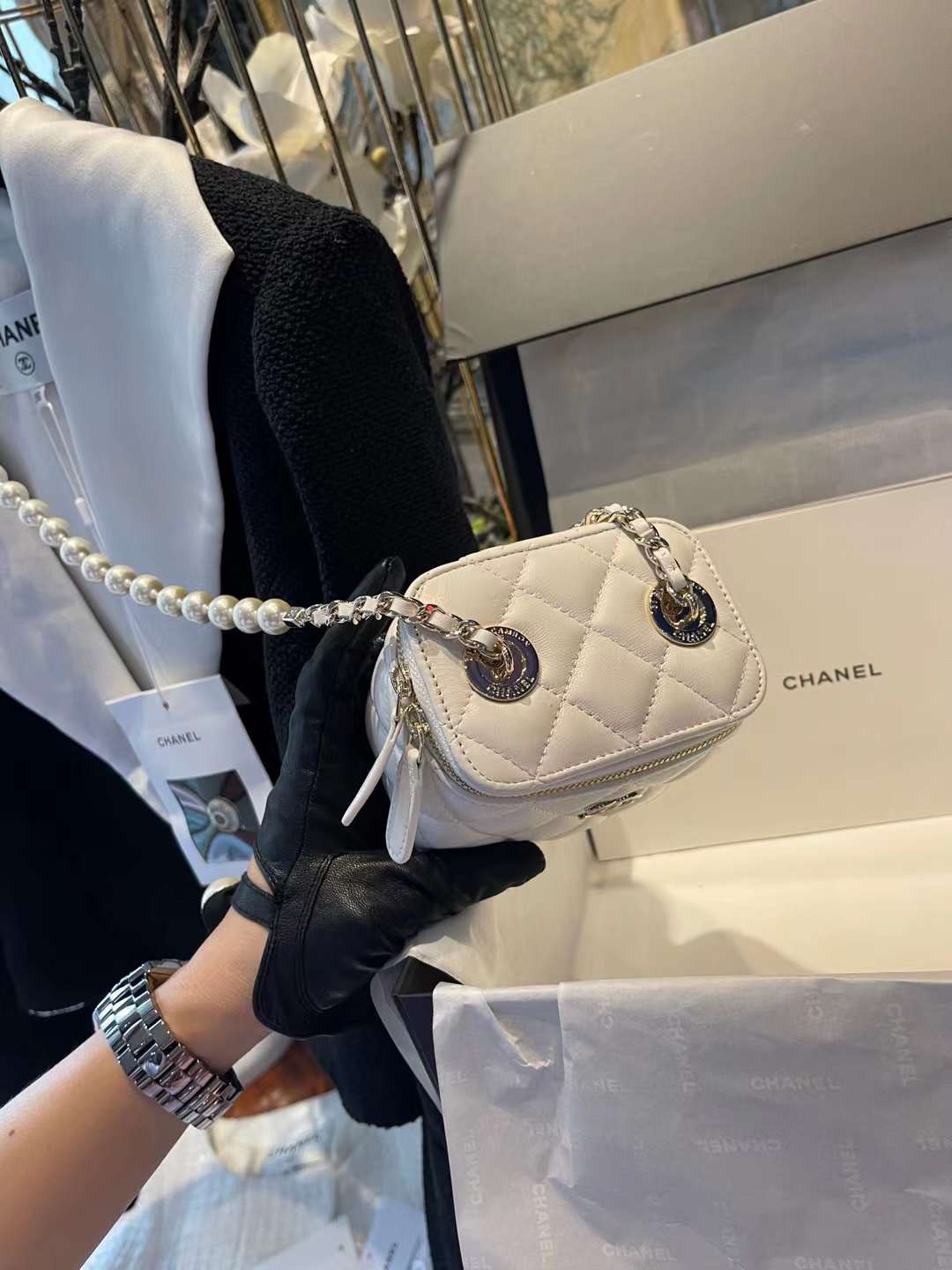 【P1020】香奈儿2022年新款女包 Chanel菱格羊皮珍珠链条盒子包 白色