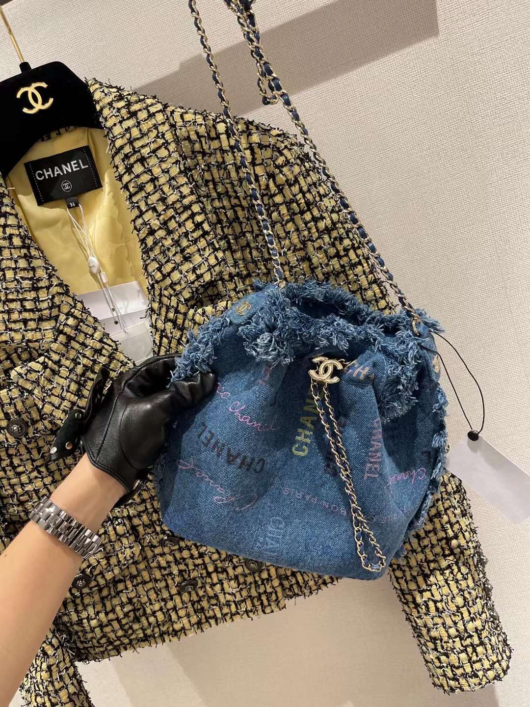 【P1170】Chanel香奈儿2022年新款字母涂鸦牛仔水桶包大号 蓝色
