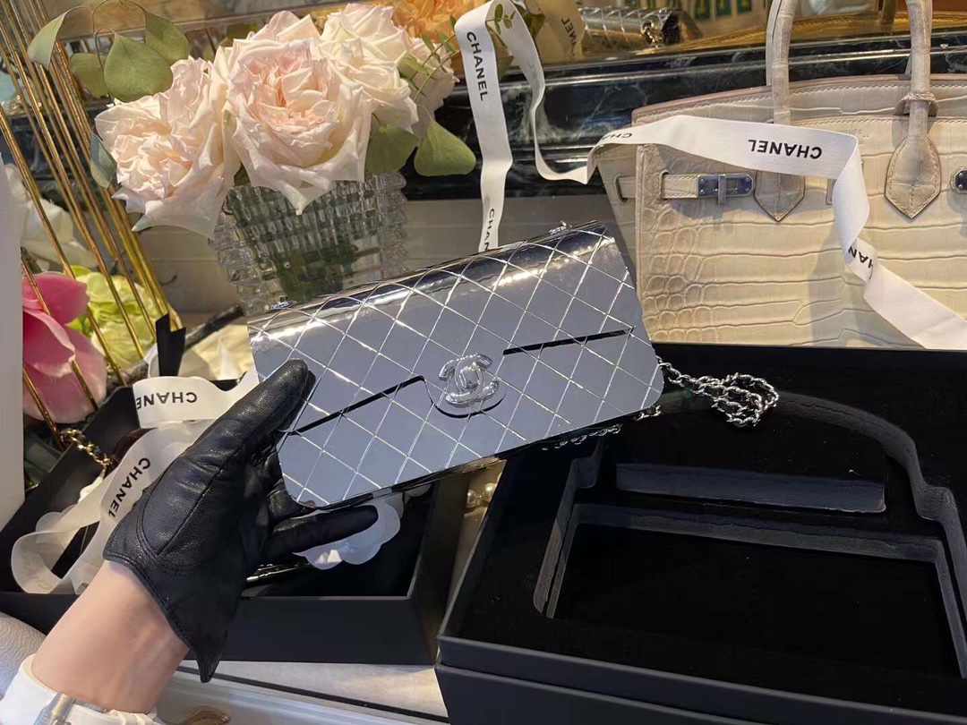 【P3750】香奈儿2022早春新款 Chanel锤锻金属晚宴包链条单肩斜挎包