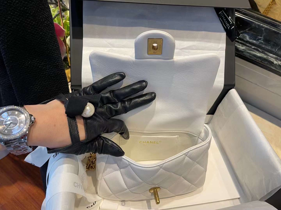 【P1580】香奈儿包包货源 Chanel22年新款珐琅扣羊皮方胖子链条斜挎包
