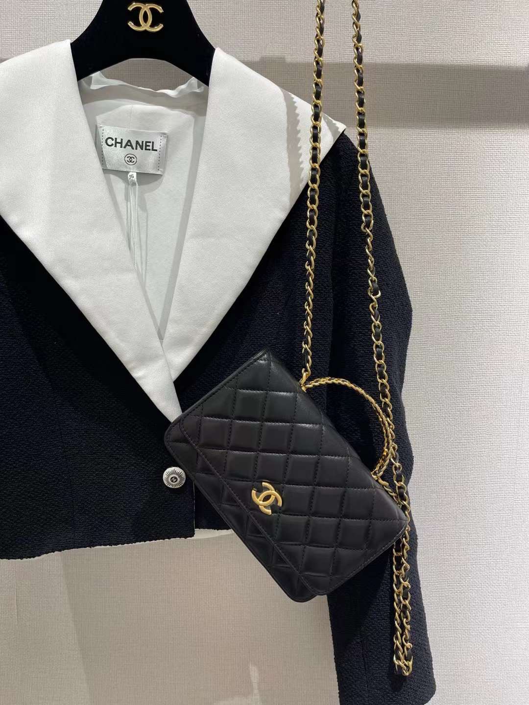 【P1200】香奈儿22年春夏新款包包 Chanel字母手柄Woc链条包 黑色羊皮
