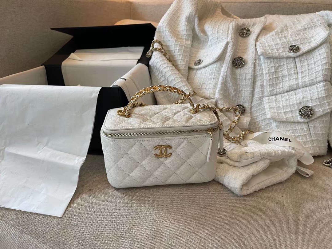 【P1280】Chanel包包价格 香奈儿白色球纹牛皮五金字母手柄盒子化妆包