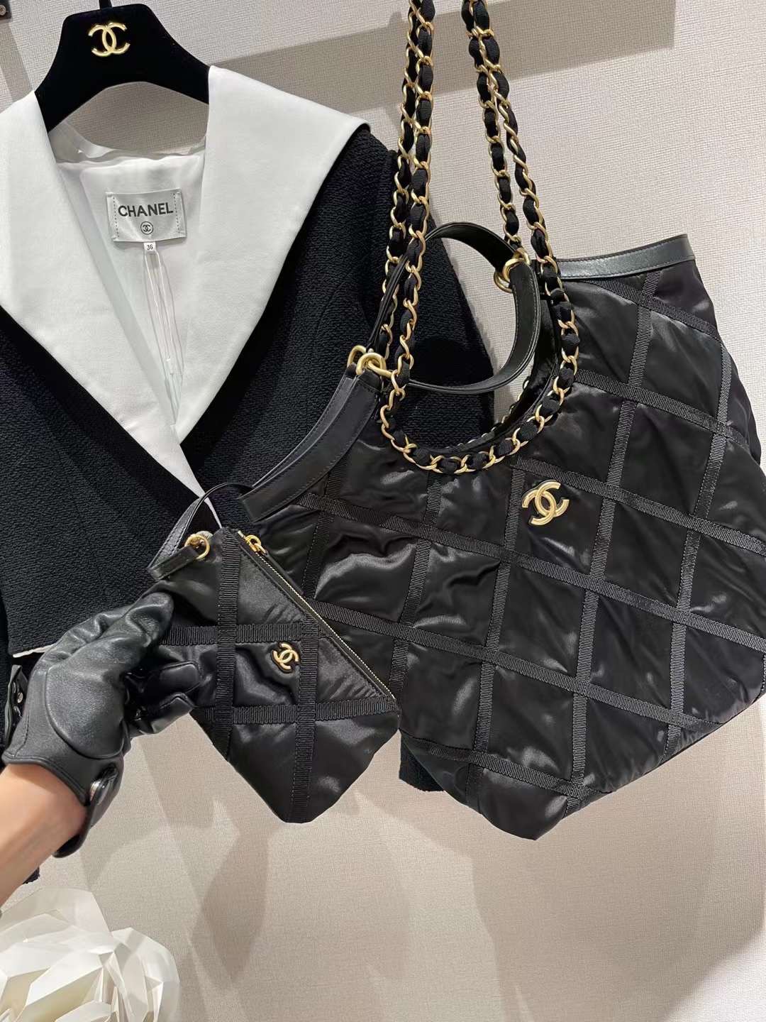 【P1580】香奈儿22年新款包包 Chanel黑色尼龙罗缎金属MAXI购物包妈咪包