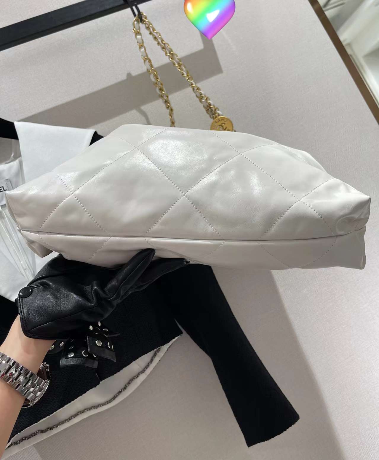【￥2220/2700】Chanel22年新款包包 香奈儿光面皮菱格抽绳单肩包 白色