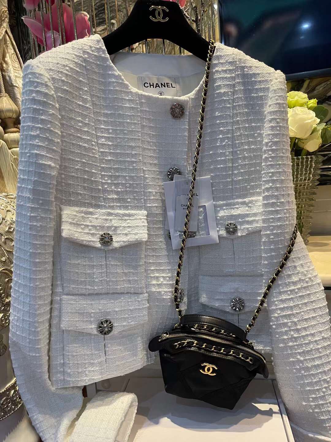【￥1170】Chanel女包价格 香奈儿22年新款尼龙迷你饺子包手拿包斜挎包