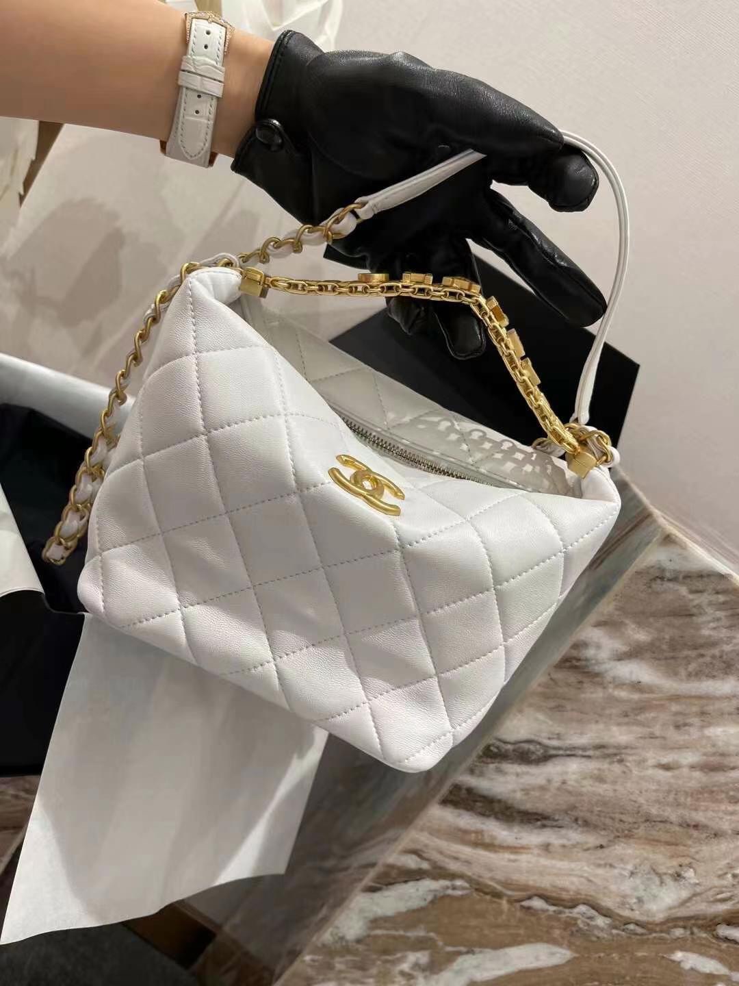 【P1880】Chanel包包官网 香奈儿白色羊皮菱格纹字母链条手提包肩背包