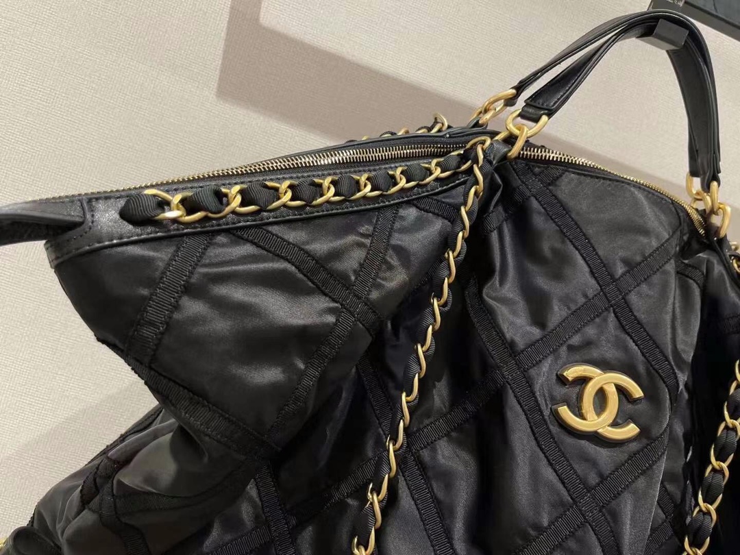 【￥1880】香奈儿新款包包 Chanel黑色尼龙菱格链条手提单肩包旅行包