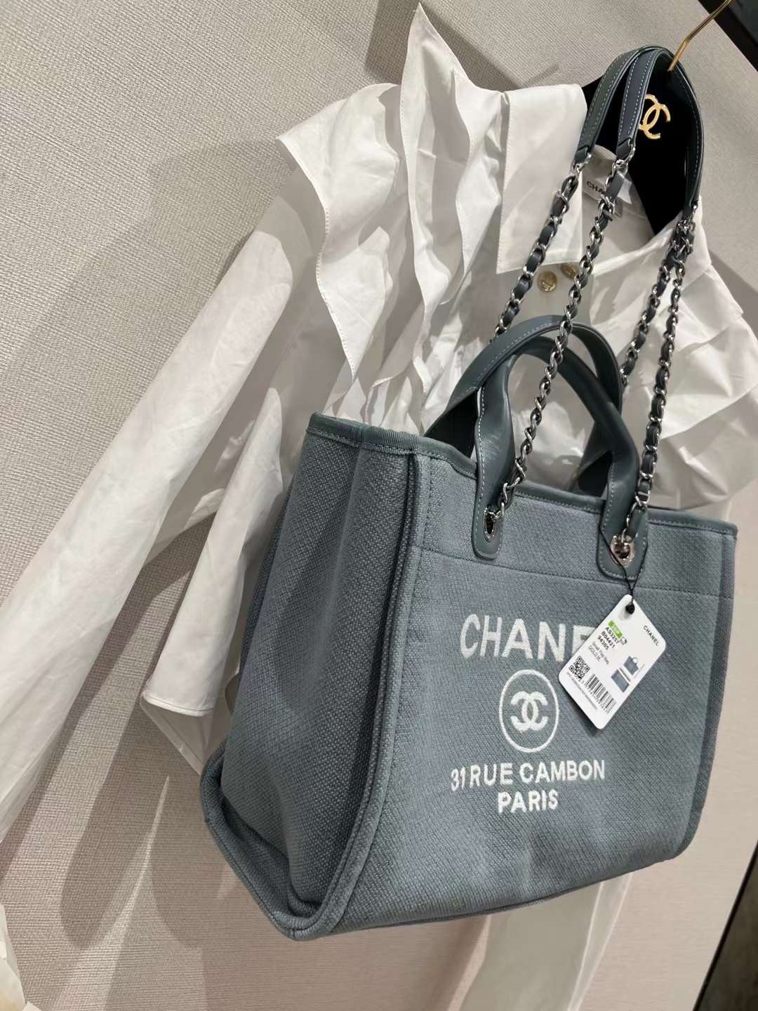 【P1200】广州包包批发 Chanel香奈儿22年春夏新款沙滩包手提单肩购物包 亚麻蓝