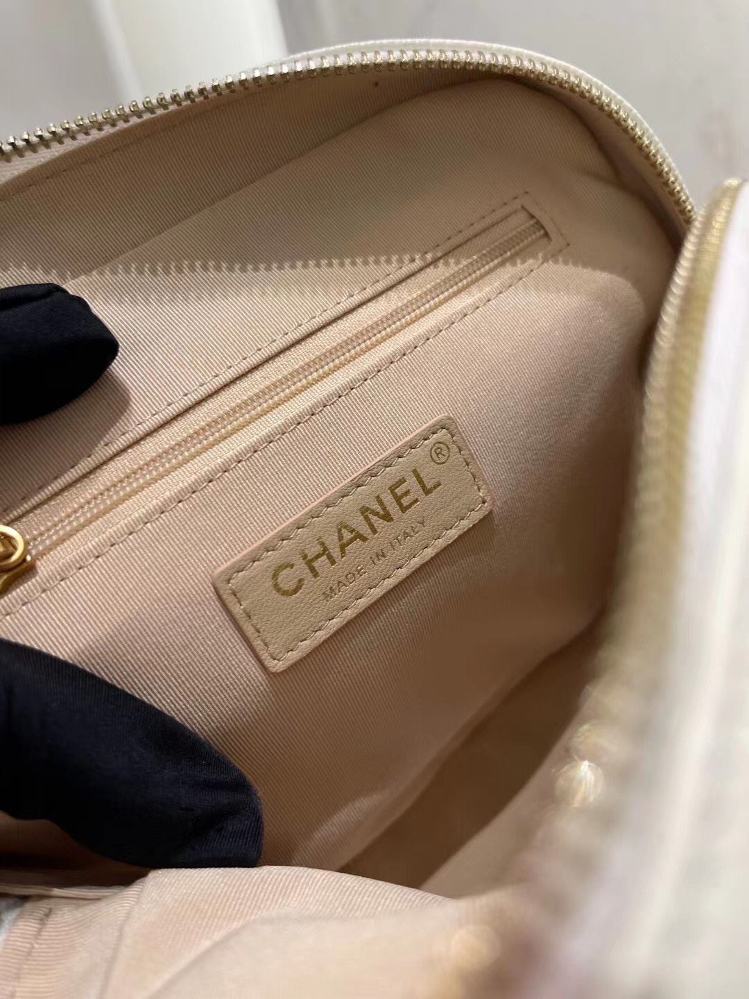 【P1580】香奈儿包包价格 Chanel22年新款菱格球纹皮链条双肩包背包 白色