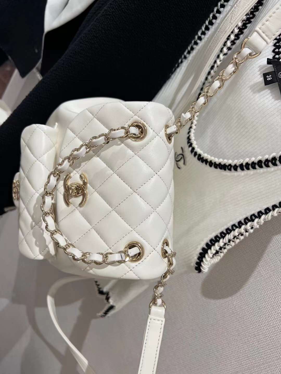 【P1880】Chanel女包价格 香奈儿22年新款菱格羊皮链条背包双肩包 白色