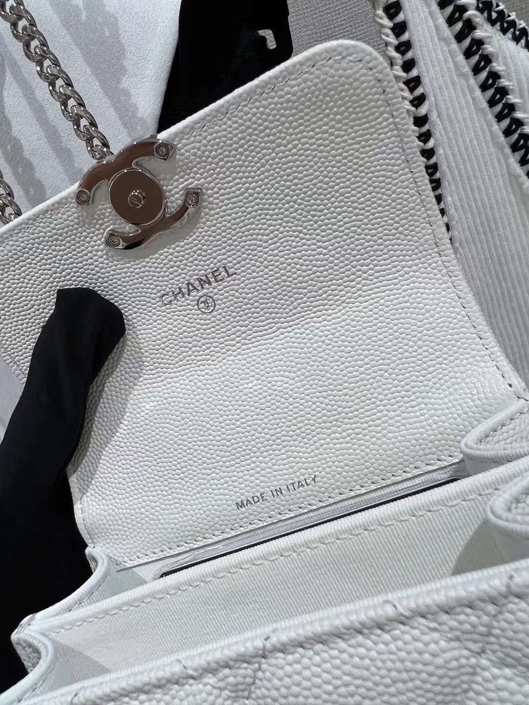 【P1170】香奈儿包包批发 Chanel22年新款珐琅手提包链条斜挎小包 白色牛皮