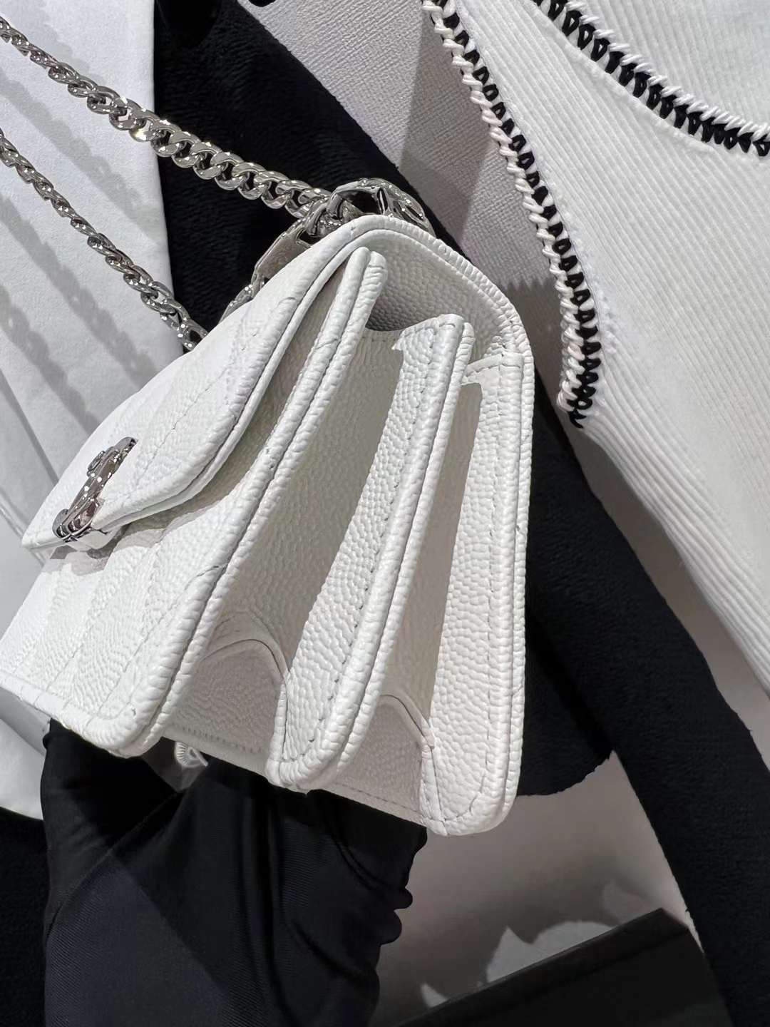 【P1170】香奈儿包包批发 Chanel22年新款珐琅手提包链条斜挎小包 白色牛皮