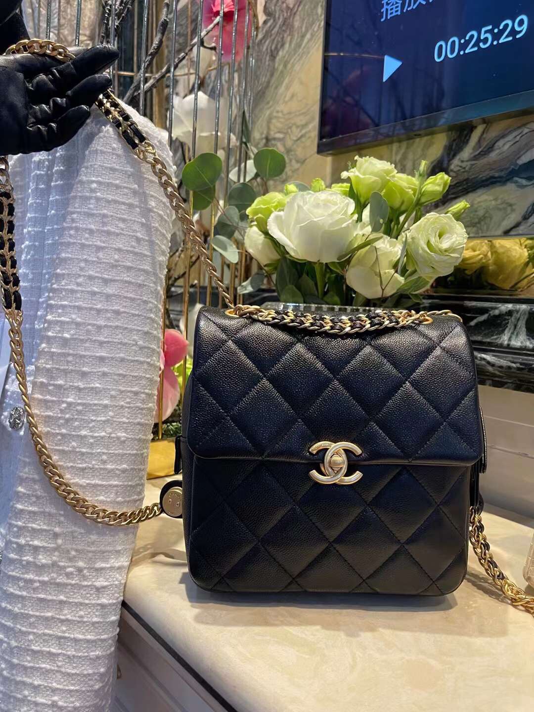 【P1580】Chanel女包批发 香奈儿22年新款黑色球纹皮链条背包双肩包