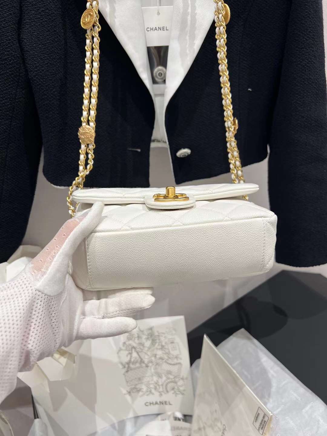 【P1880】广州包包批发 Chanel香奈儿新款公主白牛皮金币链条包20CM