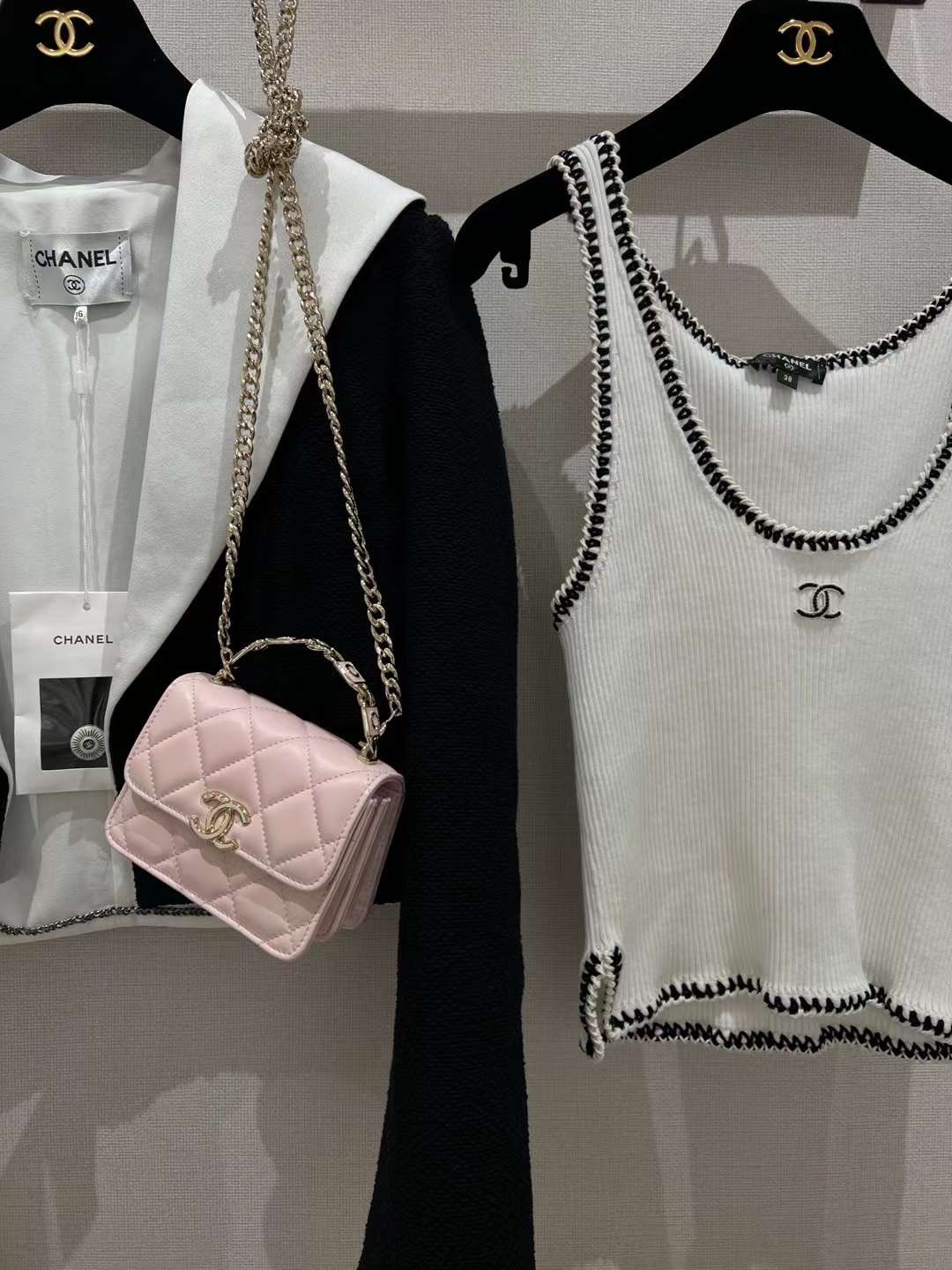 【P1170】Chanel包包官网 香奈儿22年新款高级手工坊粉色牛皮珐琅扣手提斜挎包