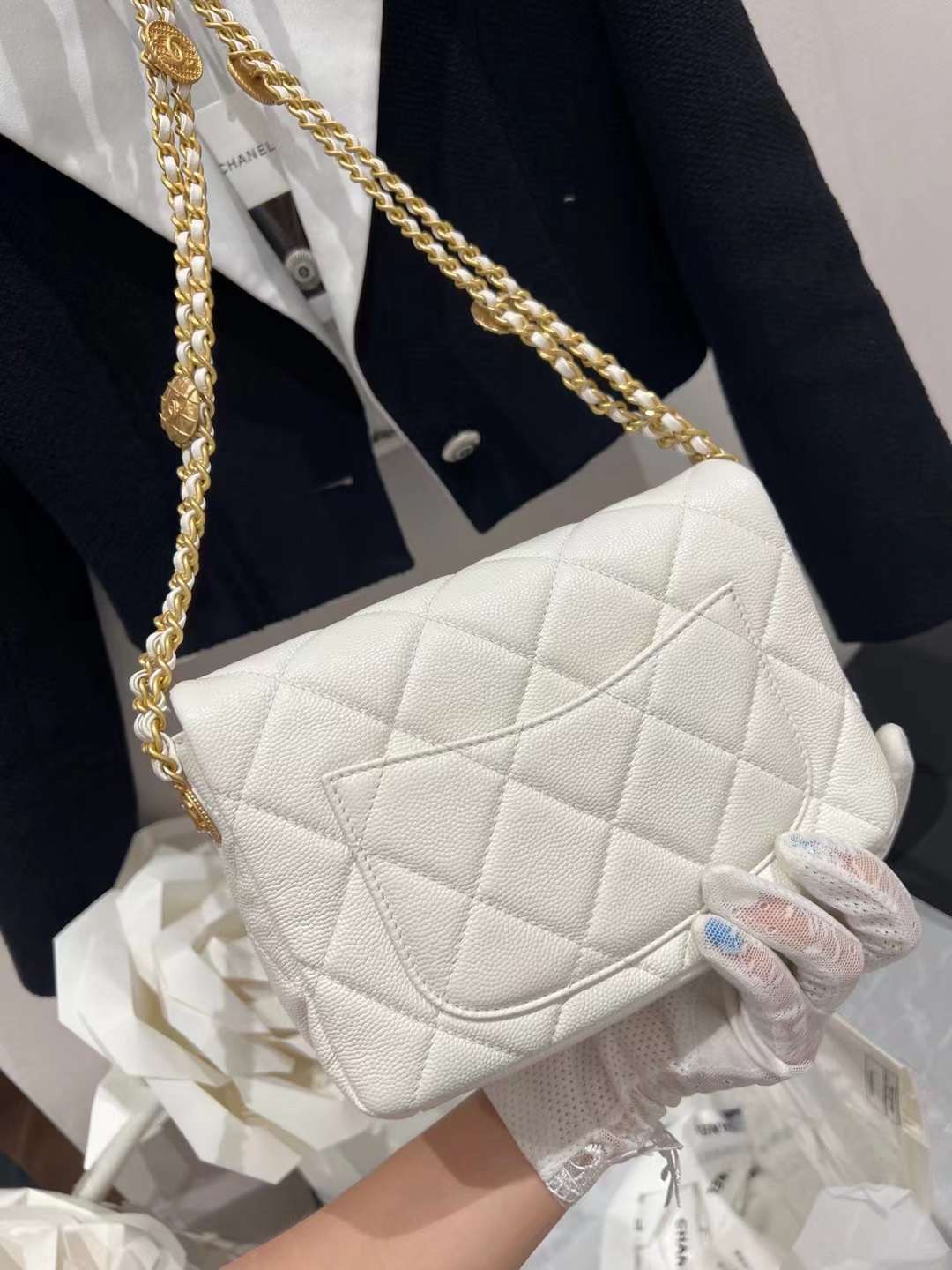 【P1880】广州包包批发 Chanel香奈儿新款公主白牛皮金币链条包20CM