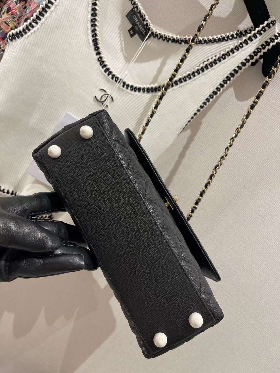 【P2250】Chanel coco handle 22P新版本 原厂haas皮 香槟色五金手提包
