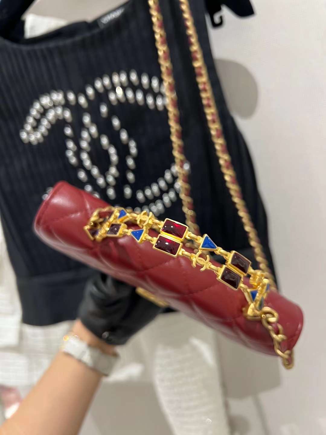 【P1280】Chanel2022新款包包 香奈儿红色羊皮横款琉璃珠宝手柄包链条包