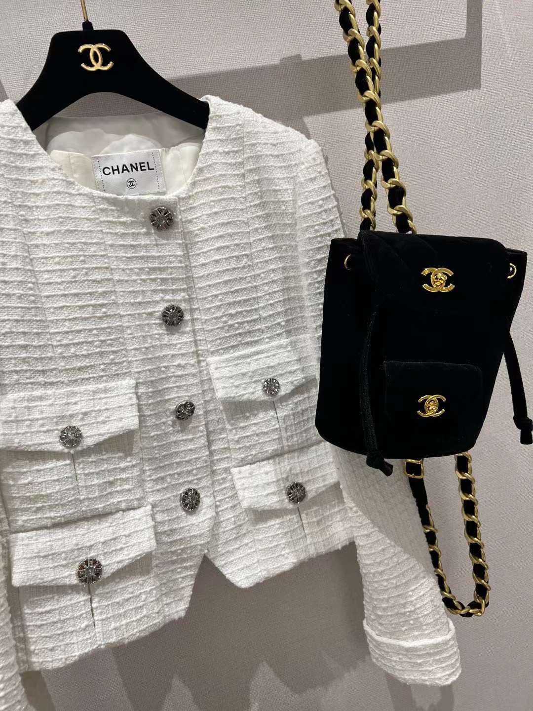 【P870】香奈儿包包官网 Chanel黑色丝绒Mini Duma双肩包迷你小书包