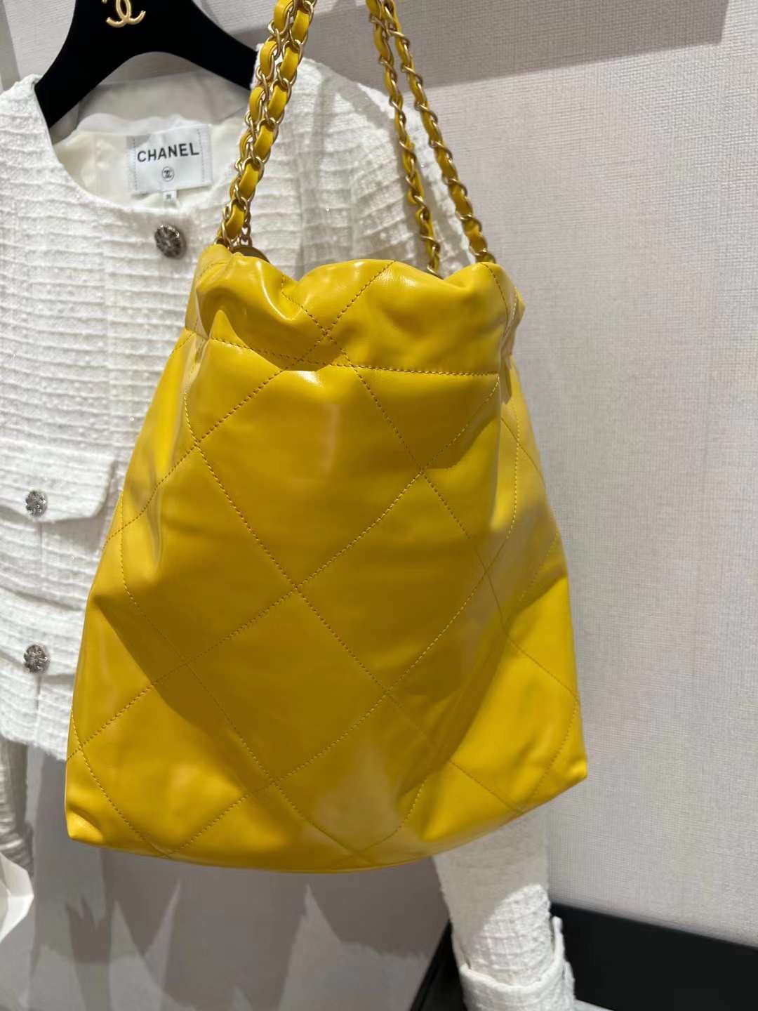 【P2220】Chanel女包价格 香奈儿22 bag黄色光面皮革菱格链条单肩包