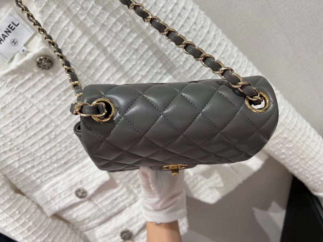 【P1580】Chanel2022新款方胖子 香奈儿水泥灰进口羊皮CF17CM斜挎包