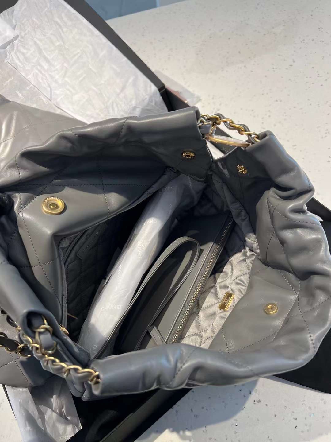 【P2220】Chanel 22 Bag 香奈儿2022新款包包灰色慵懒风菱格链条单肩包