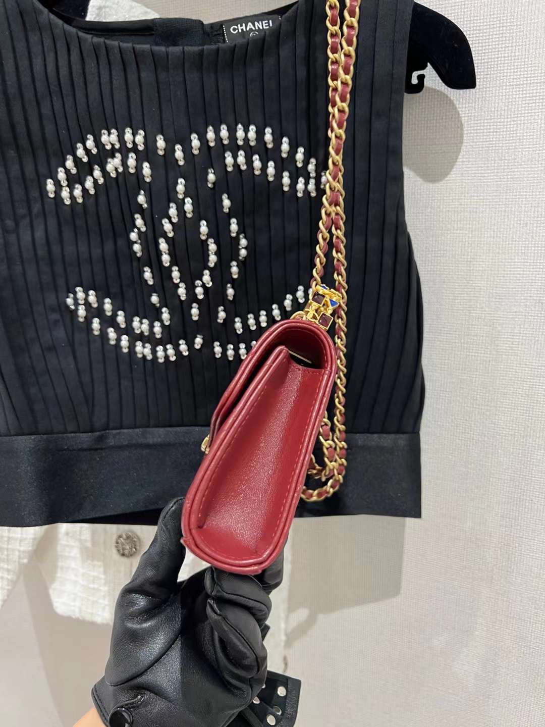 【P1280】Chanel2022新款包包 香奈儿红色羊皮横款琉璃珠宝手柄包链条包