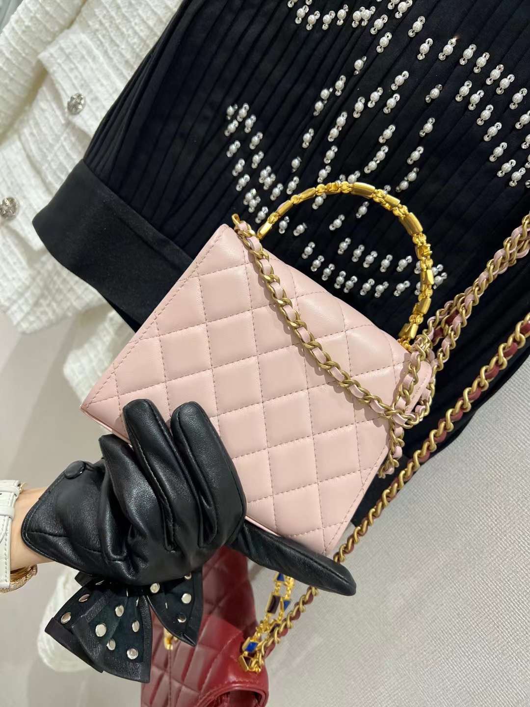【P1020】香奈儿包包价格 Chanel新款粉色羊皮迷你琉璃珠宝手柄包链条包