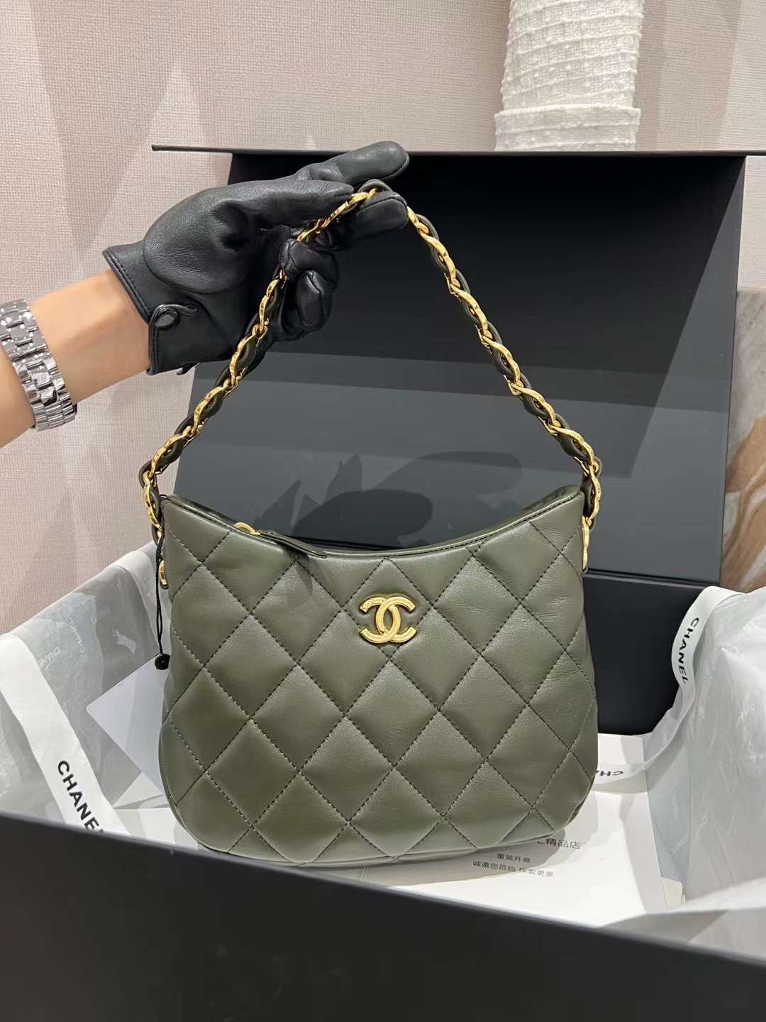 【P1580】Chanel 22k 新款hobo 香奈儿橄榄绿色羊皮休闲字母Logo链条腋下包