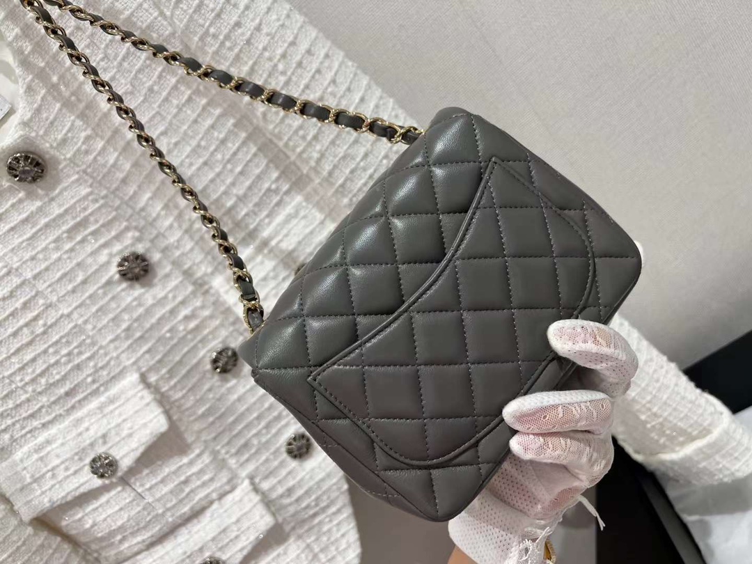 【P1580】Chanel2022新款方胖子 香奈儿水泥灰进口羊皮CF17CM斜挎包