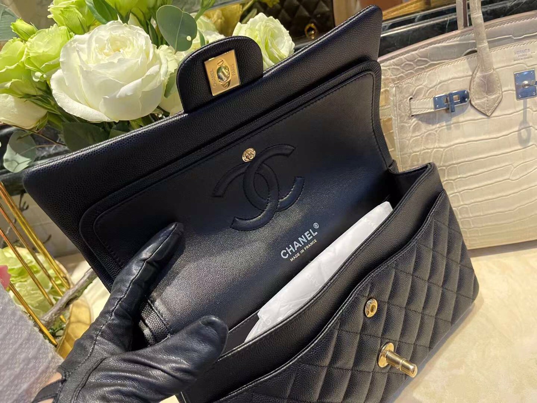 【P2700】香奈儿中国官网 Chanel CF25CM黑色原厂鱼子酱皮链条包 黑色内里