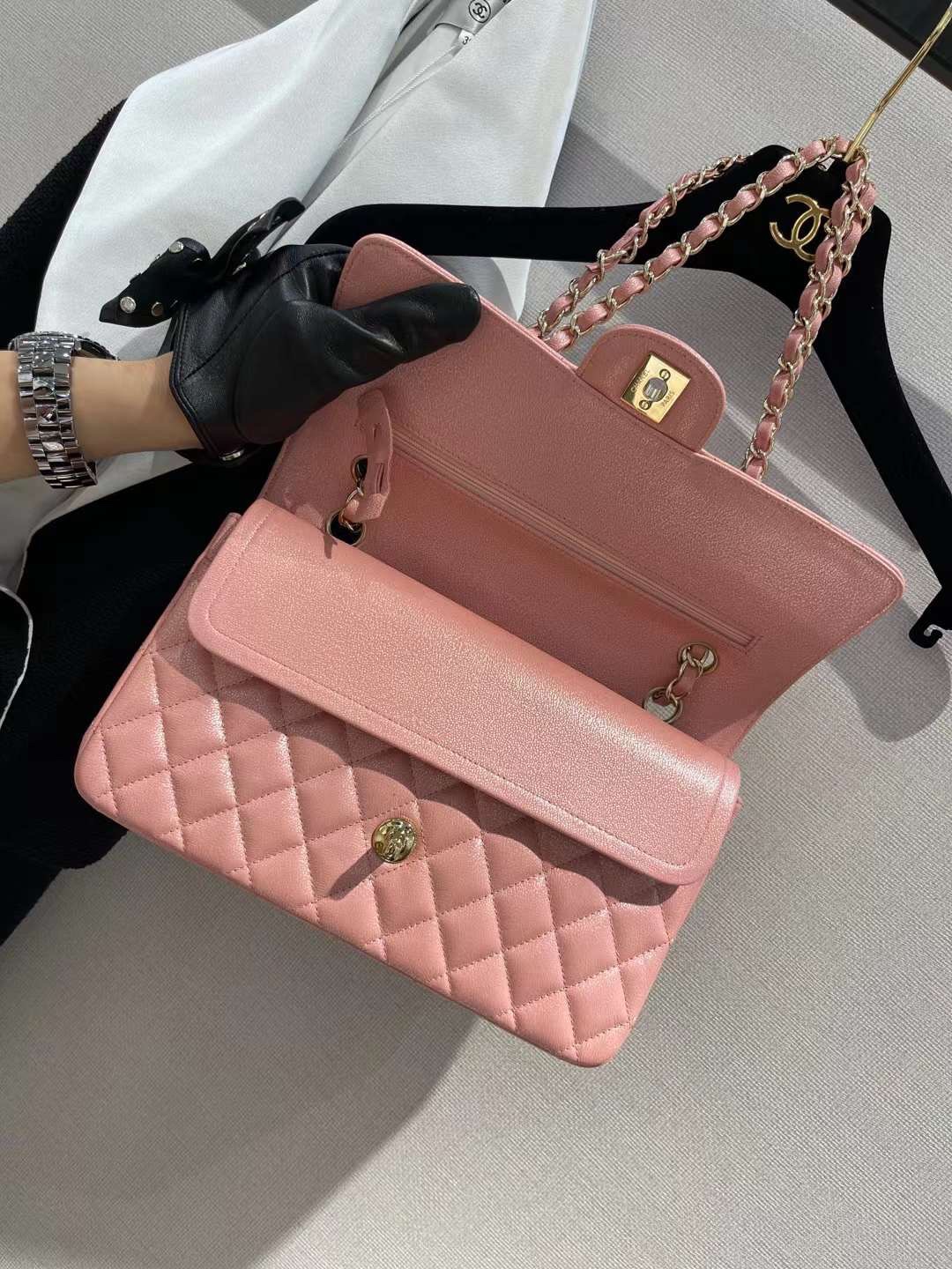 【P2700】Chanel女包货源 香奈儿珠光粉原单鱼子酱皮CF25CM链条单肩包