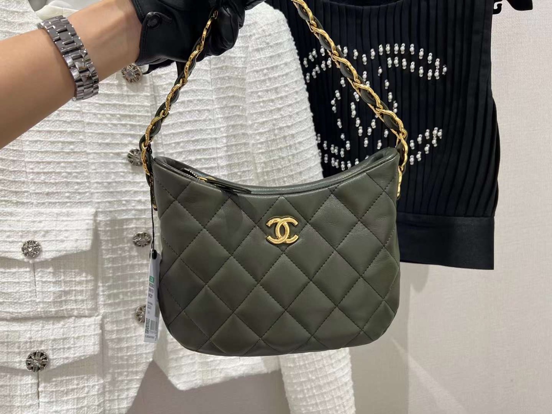 【P1580】Chanel 22k 新款hobo 香奈儿橄榄绿色羊皮休闲字母Logo链条腋下包