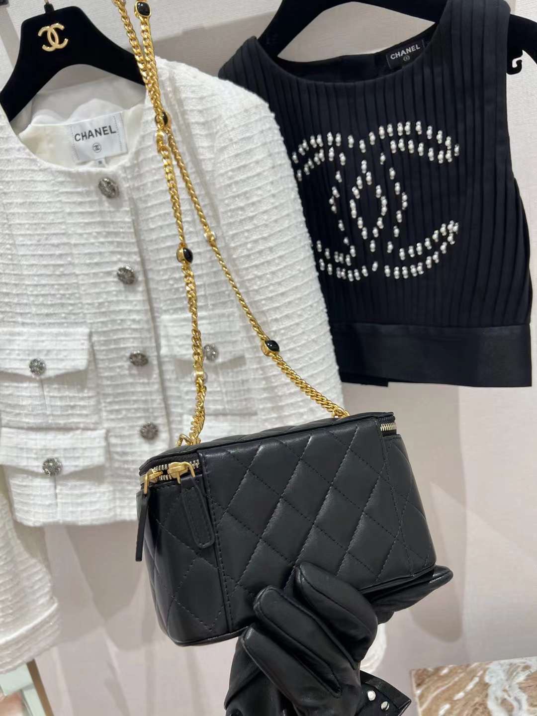 【P1170】一件代发 Chanel香奈儿新款琉璃珠宝链条斜挎小盒子包化妆包 黑色