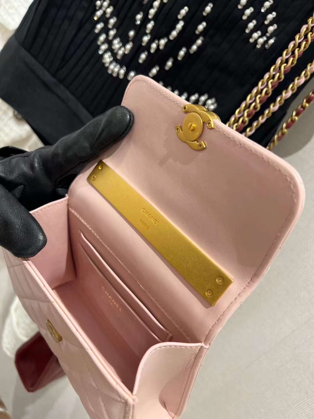 【P1020】香奈儿包包价格 Chanel新款粉色羊皮迷你琉璃珠宝手柄包链条包