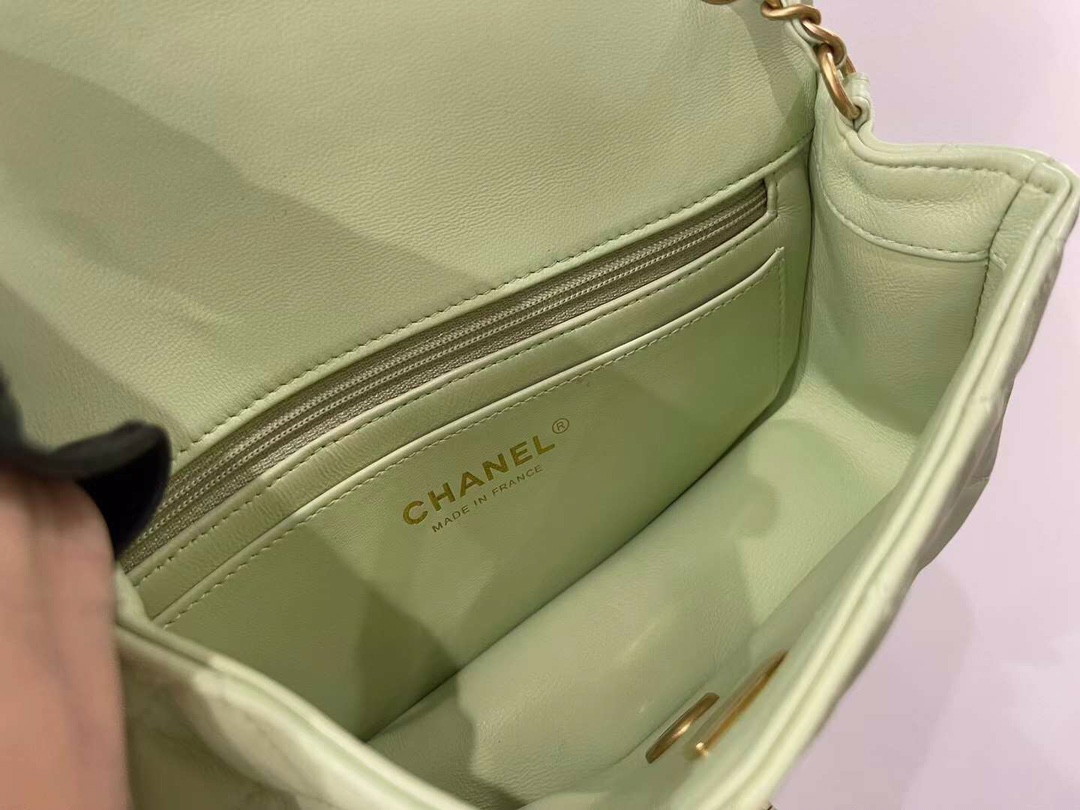 【P1880】Chanel女包货源 香奈儿金球链条2022新色幸运绿色羊皮大Mini CF20CM