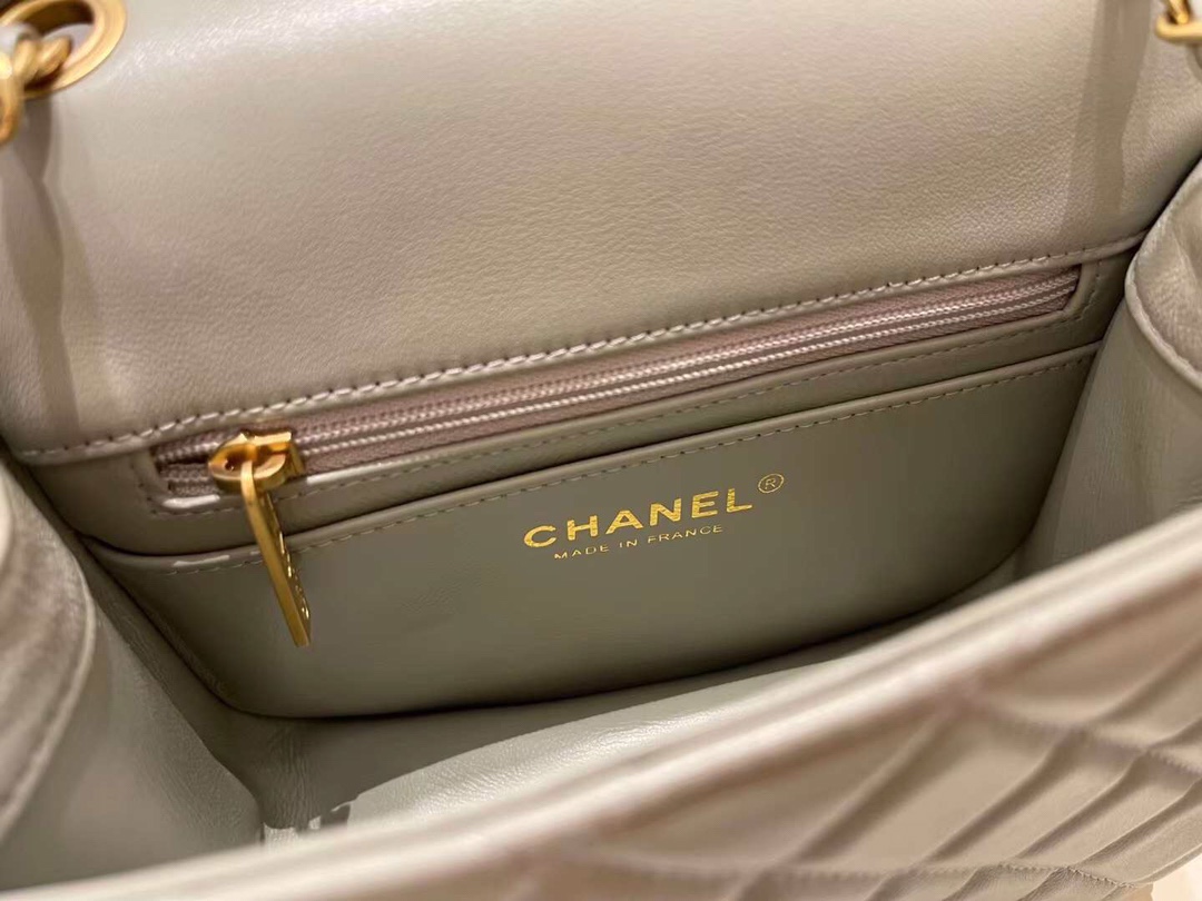 【P1580】厂家直销 Chanel香奈儿浅灰色羊皮金球CF17CM方胖子链条包