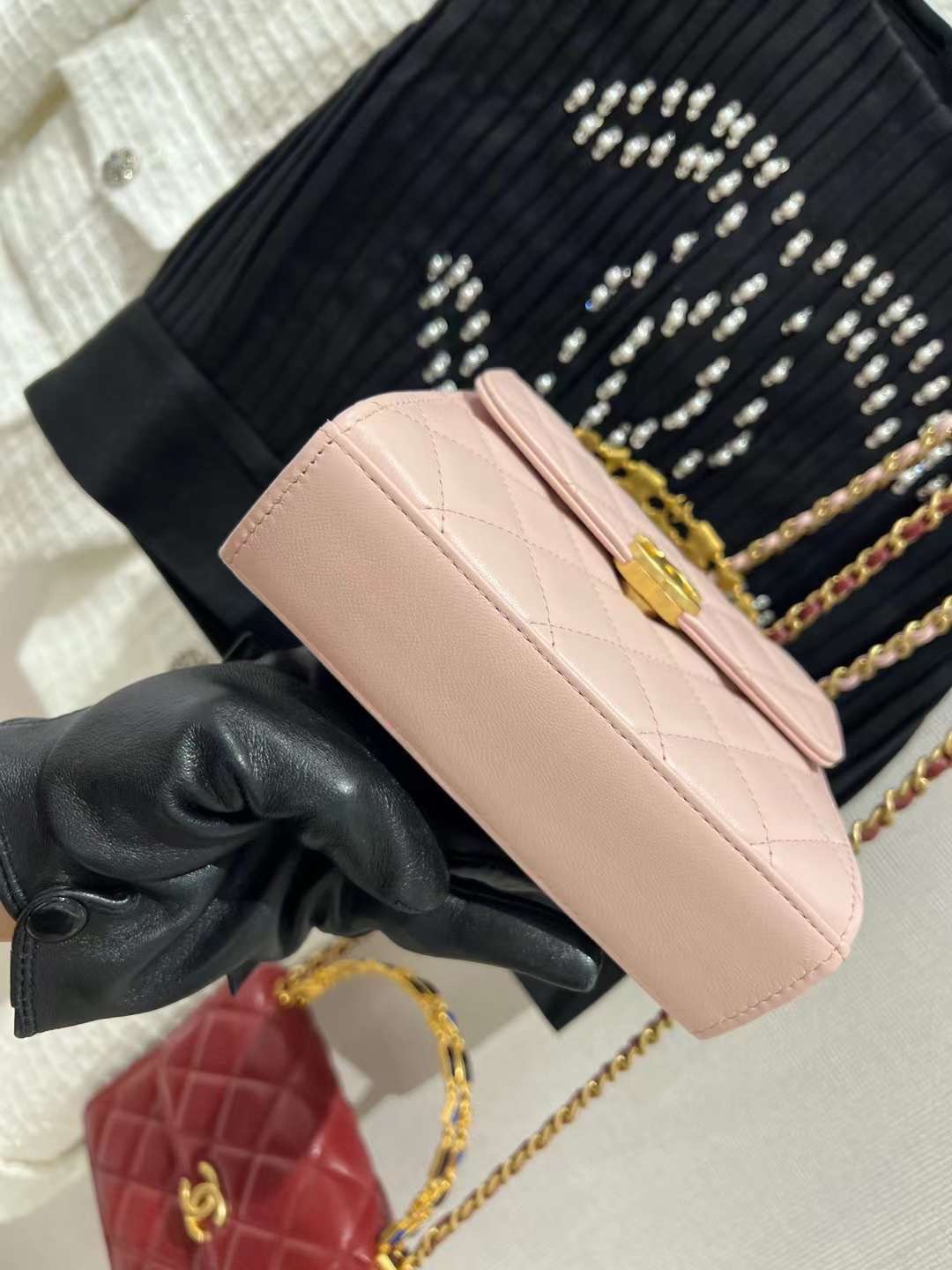 【P1020】香奈儿包包价格 Chanel新款粉色羊皮迷你琉璃珠宝手柄包链条包
