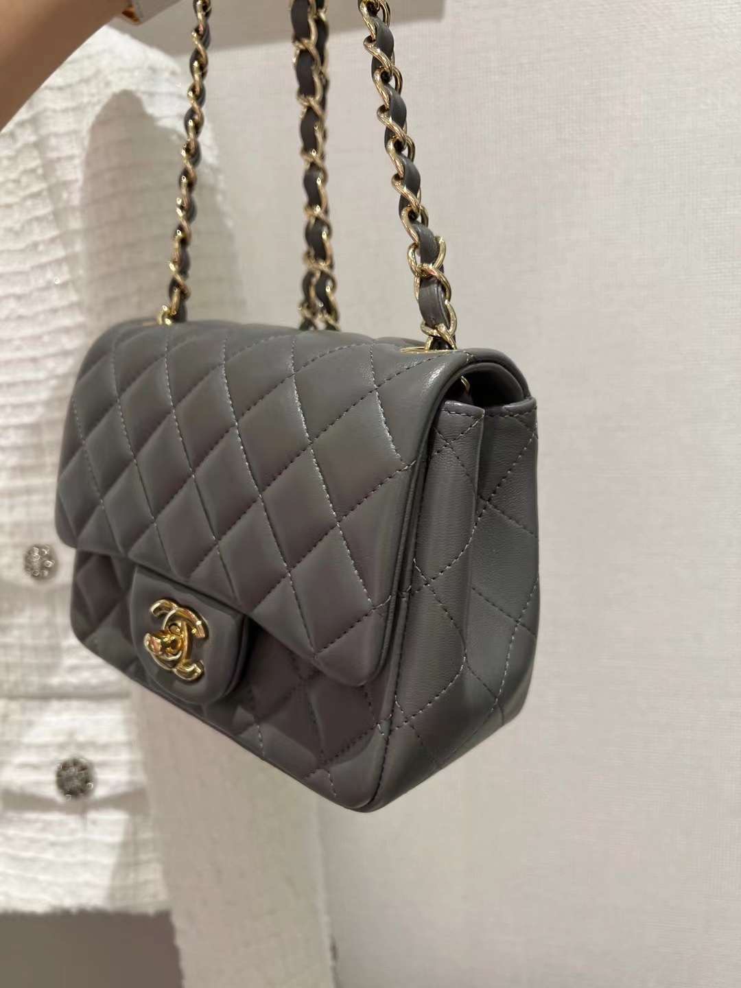 【P1580】Chanel2022新款方胖子 香奈儿水泥灰进口羊皮CF17CM斜挎包